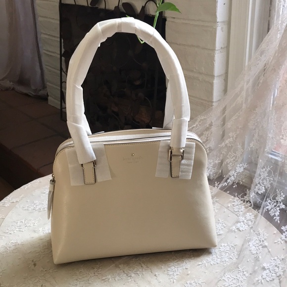NWT Kate Spade Cream color Shoulder Bag